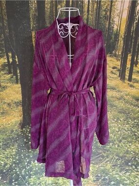 Victoria's Secret Purple Marble Print Lounge Top